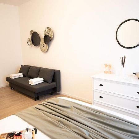 Ihost Apartment - Mancini 14 Милано Екстериор снимка